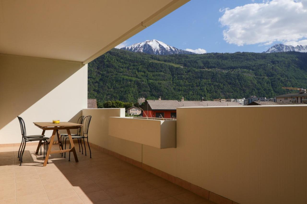 Modern Apartment Close To Martigny Train Station المظهر الخارجي الصورة