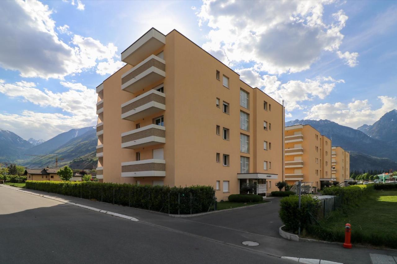 Modern Apartment Close To Martigny Train Station المظهر الخارجي الصورة