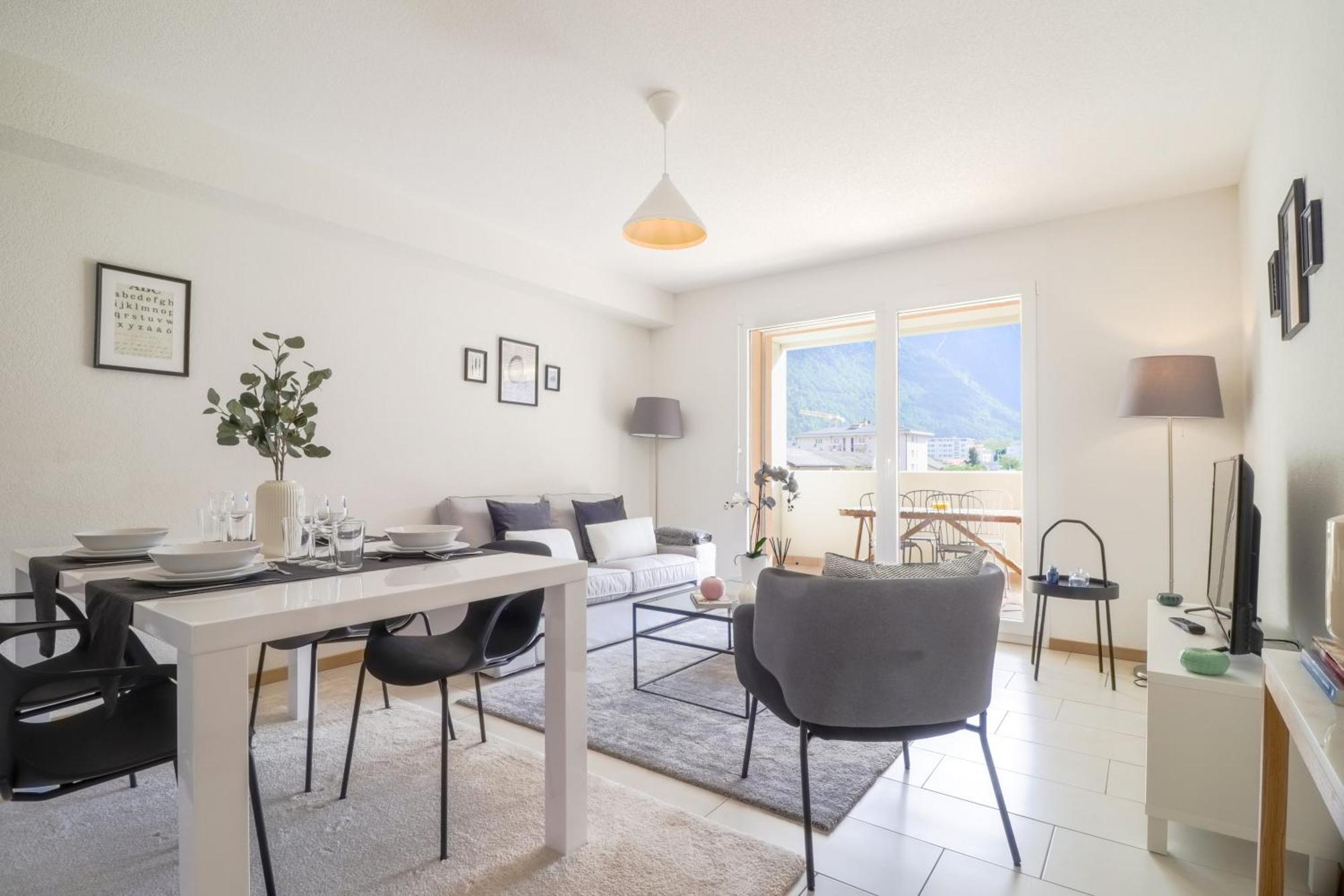 Modern Apartment Close To Martigny Train Station المظهر الخارجي الصورة